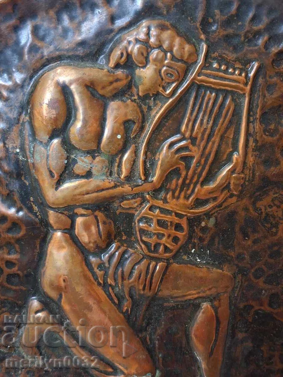 Panou de cupru basorelief figură băcăr cu preț 39.00 BGN | € 19.94