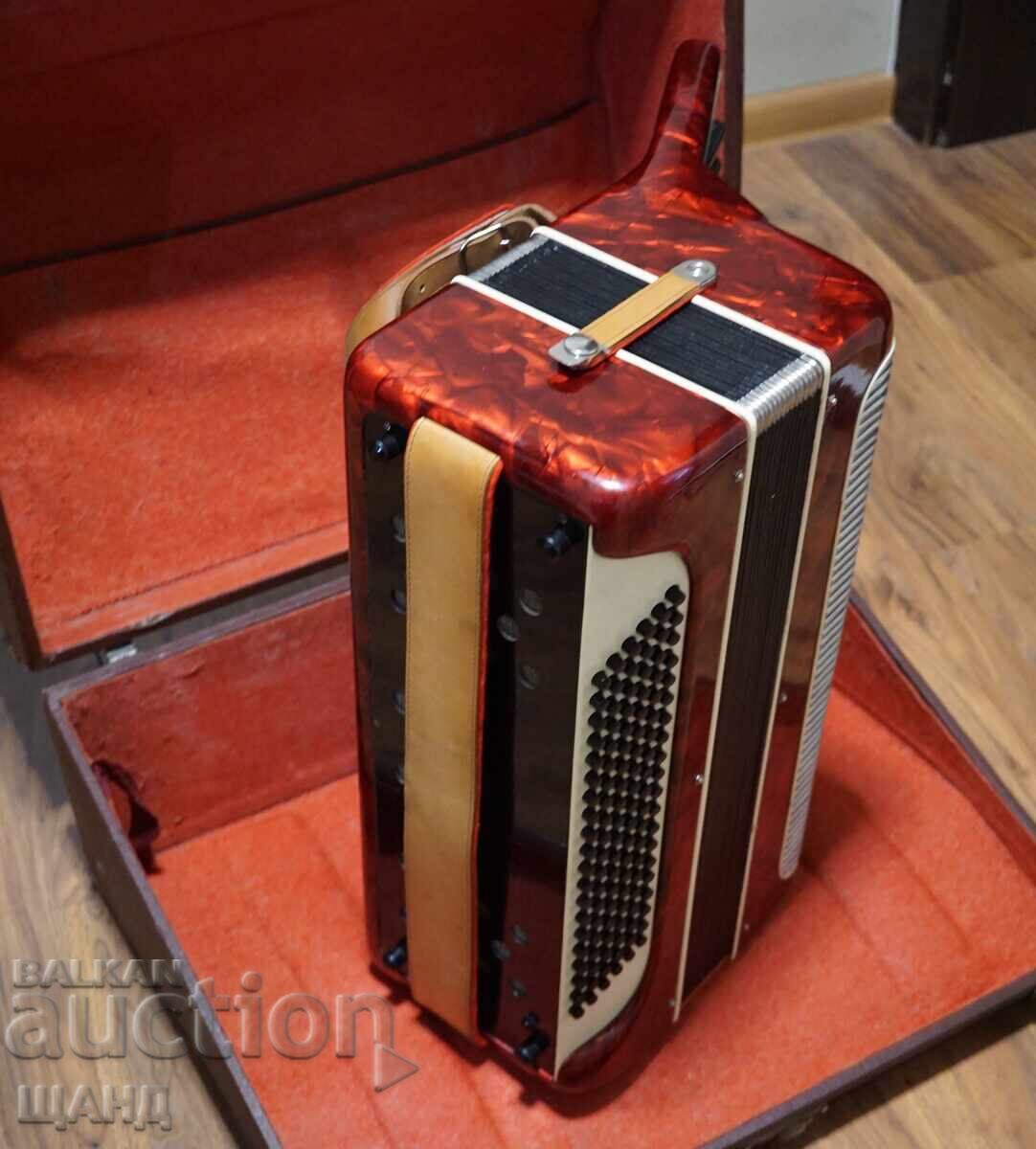 Livrarea Lignatone Acordeon 120 basi instrument muzical excelent