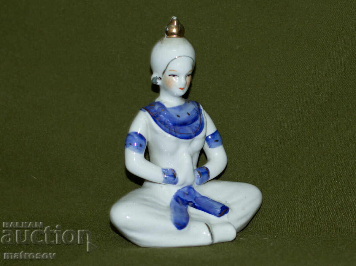 Παλιά πορσελάνινη φιγούρα μοναχού με τιμή 80.00 BGN | € 40.90