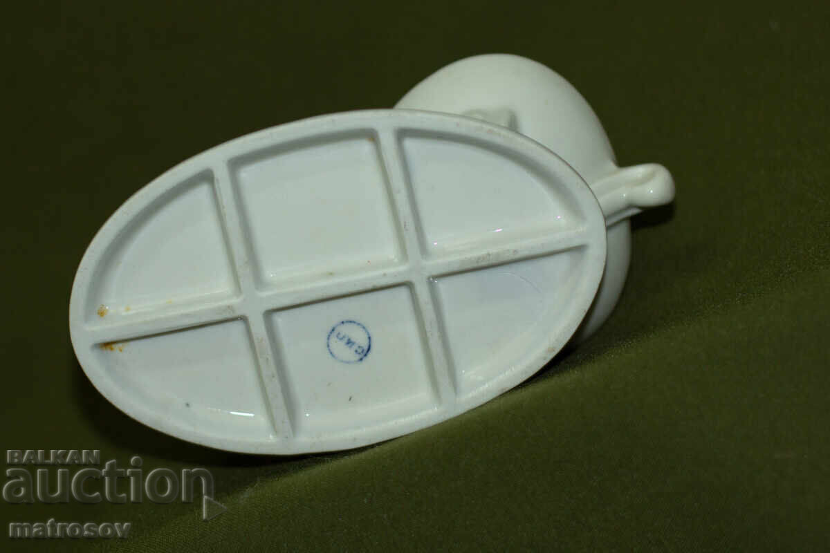 Παλιά βουλγάρικη πορσελάνινη φιγούρα αγοριού - 5