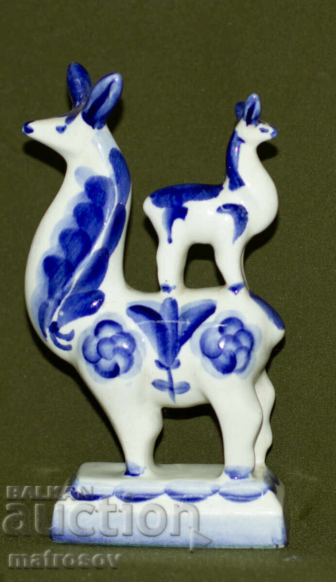 Стара руска порцеланова статуетка Конаково с цена 150.00 лв. | € 76.69