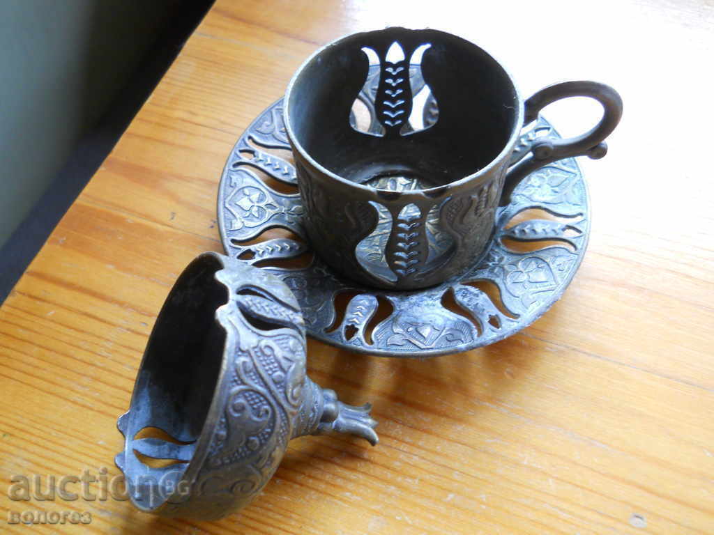 Licitație Coaster vechi de ceai din sticla - Turcia Licitație Coaster vechi de ceai din sticla - Turcia