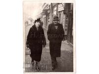 ΜΕΓΑΛΗ ΠΑΛΙΑ ΦΩΤΟΓΡΑΦΙΑ ΣΟΦΙΑΣ; ΒΟΛΤΑ ΣΤΗΝ ΠΟΛΗ Ε313