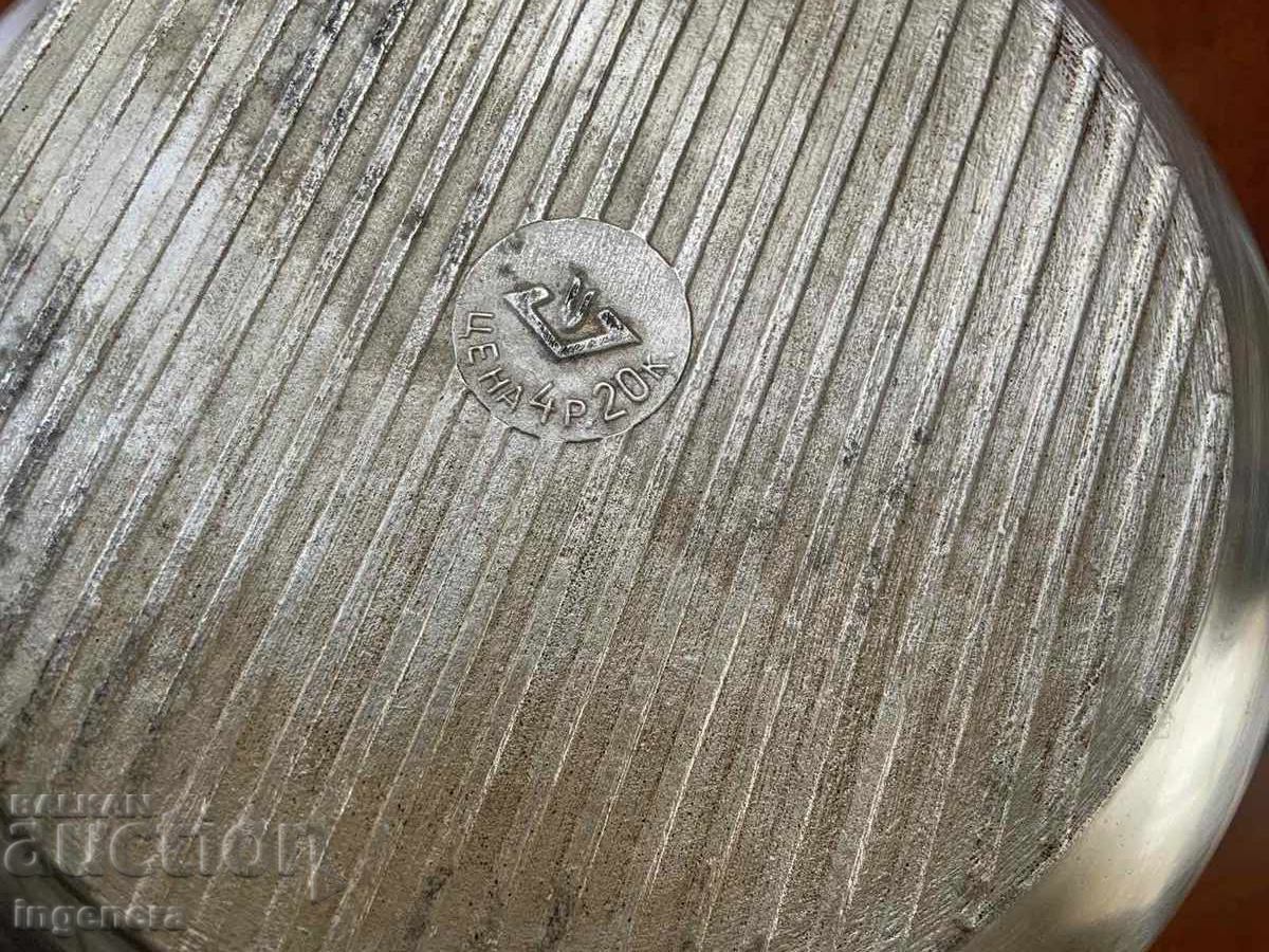 ΤΗΓΑΝΙ ΚΑΤΣΑΡΟΛΑ ΑΠΟ ΣΟΣΙΑΛΙΣΤΙΚΗ ΕΣΣΔ ΜΕ ΚΑΠΑΚΙ - ΜΑΣΙΦ ΚΑΙ ΒΑΡΥ - 5