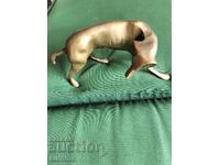 Câine de bronz, statuetă de câine din bronz
