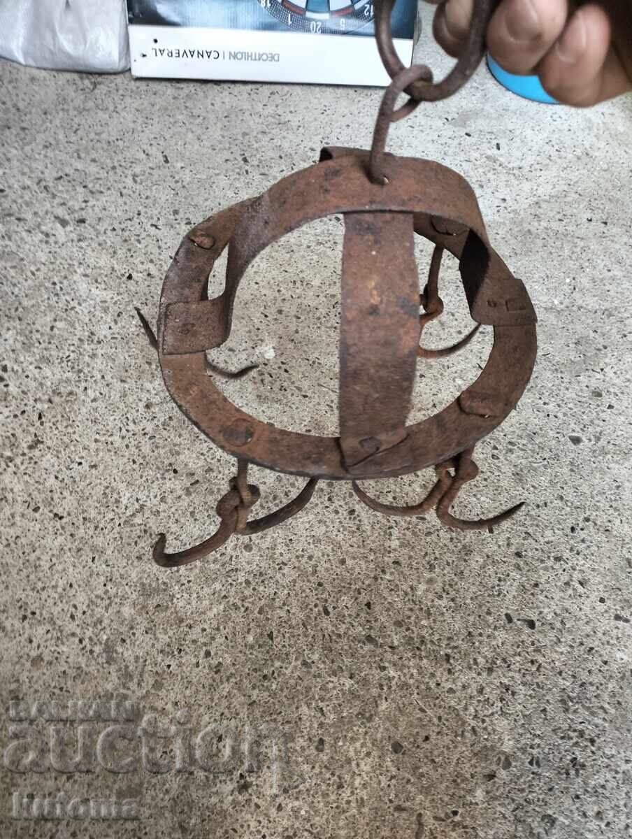 Παλιό μηχάνημα για την άντληση κουβάδων από πηγάδι με τιμή 64.99 BGN | € 33.23