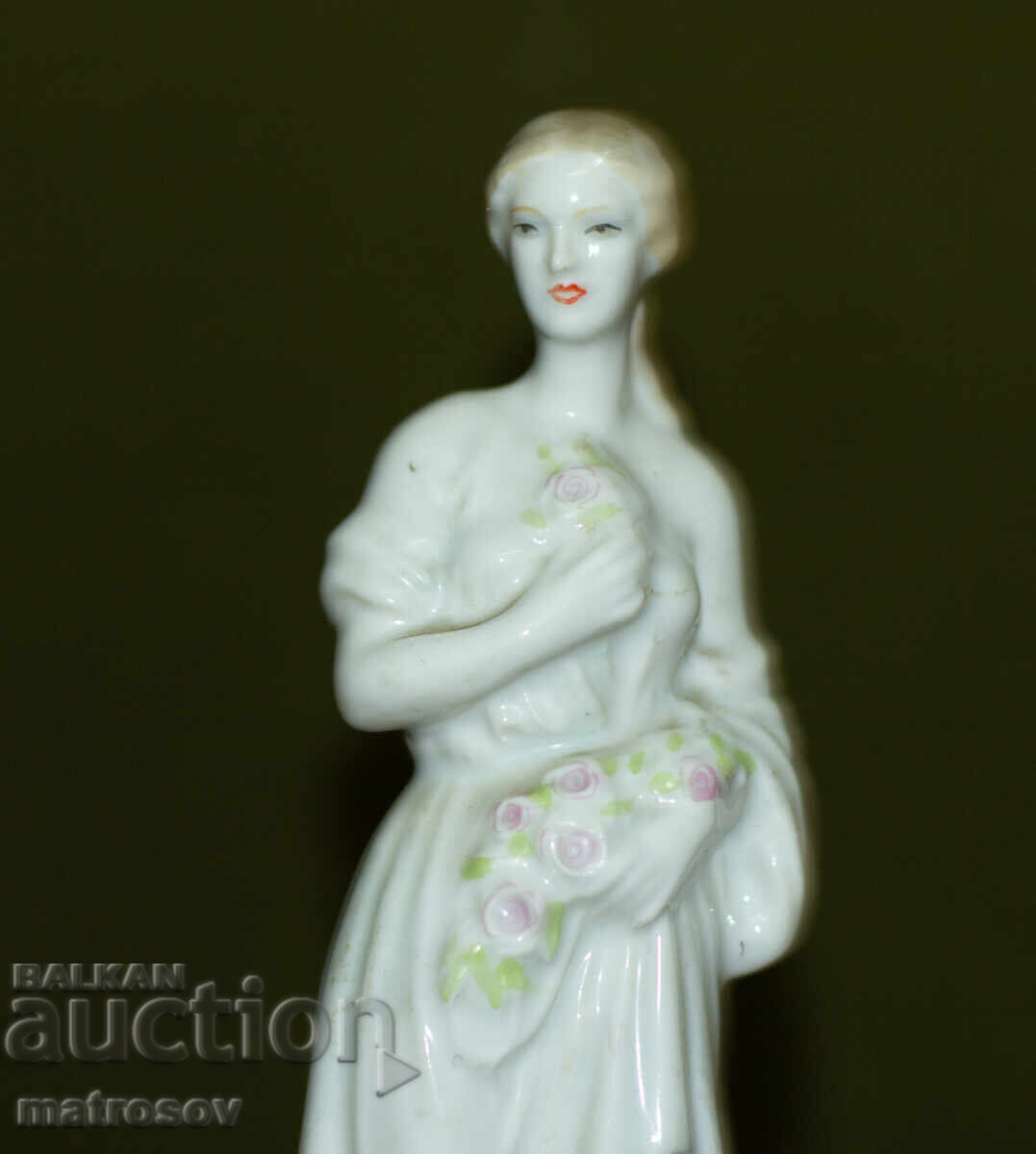 Ρουμανικό πορσελάνινο ειδώλιο κοπέλας - 6 Ρουμανικό πορσελάνινο ειδώλιο κοπέλας - 6