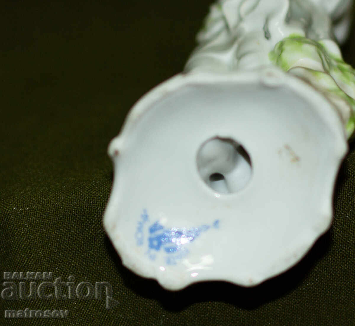 Ρουμανικό πορσελάνινο ειδώλιο κοπέλας - 7 Ρουμανικό πορσελάνινο ειδώλιο κοπέλας - 7