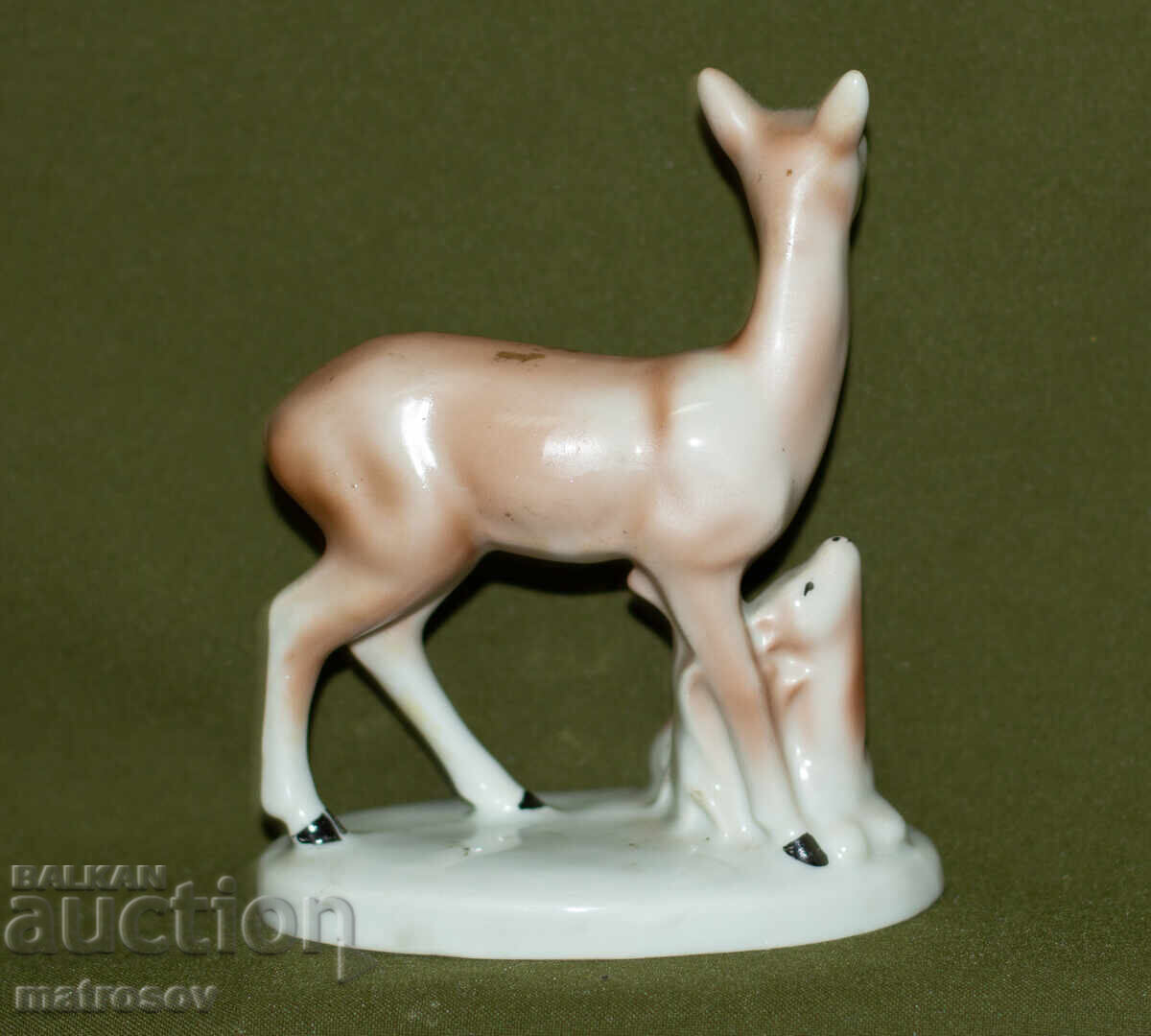 Livrarea Statuetă veche de porțelan bulgărească, căprioară