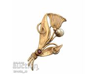 Antique brooch
