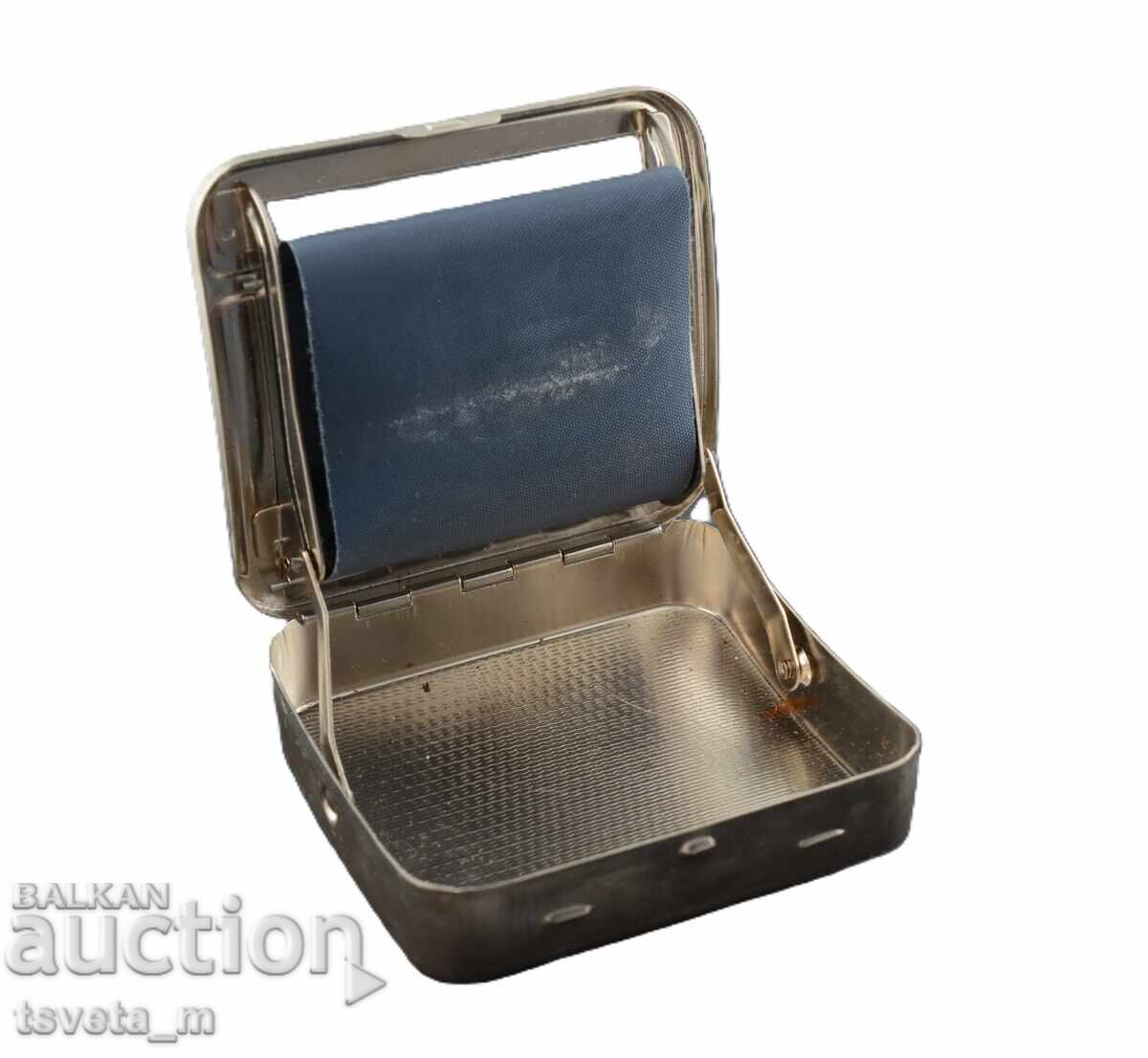 Μηχάνημα για να τυλίγετε τσιγάρα με τιμή 5.00 BGN | € 2.56