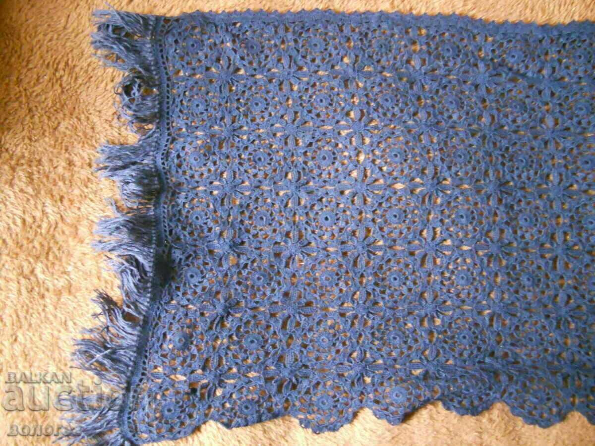 Livrarea Eșarfă nordică tricotată manual Livrarea Eșarfă nordică tricotată manual