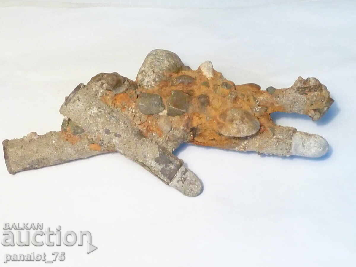 4 cartușe Războiul Ruso-Turc - Schneider, Martini, necurățate cu preț 25.00 BGN | € 12.78 4 cartușe Războiul Ruso-Turc - Schneider, Martini, necurățate cu preț 25.00 BGN | € 12.78