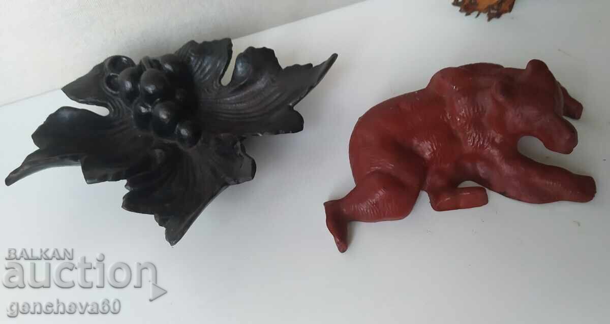 ΚΑΣΛΙ φιγούρα αρκούδα 1963 και σταχτοδοχείο 1989 χυτοσίδηρος