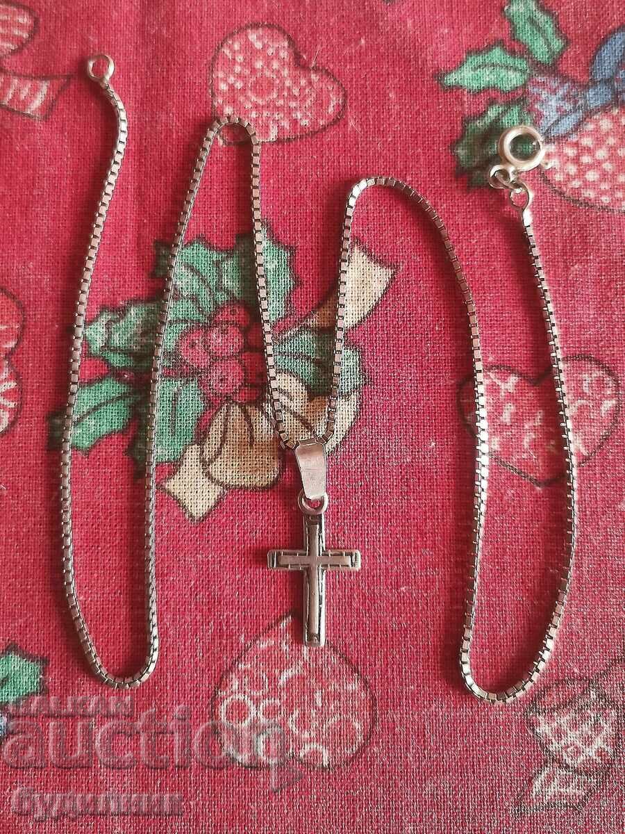 Сребърен синджир с висулка. 40см. Пускам над 100 Аукциона. Р с цена 22.99 лв. | € 11.75 Сребърен синджир с висулка. 40см. Пускам над 100 Аукциона. Р с цена 22.99 лв. | € 11.75