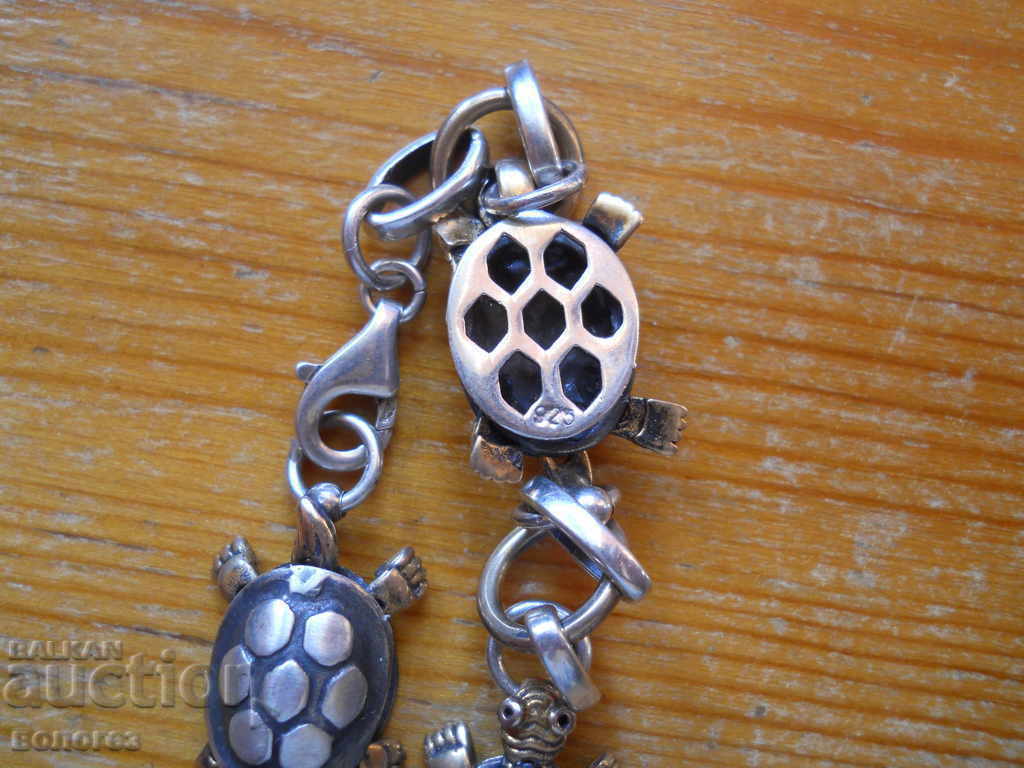 Δημοπρασία Μοναδικό σετ από ασήμι (βραχιόλι και σκουλαρίκια)