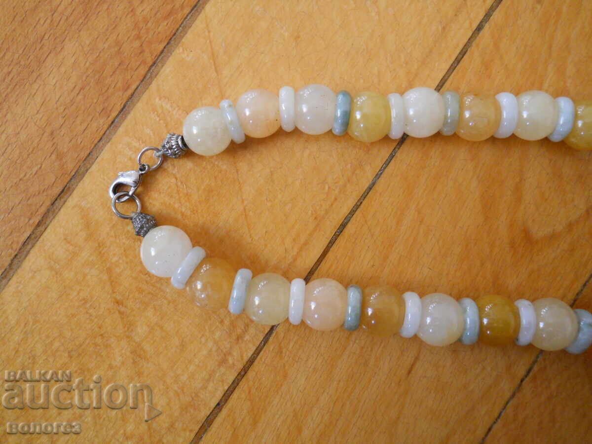 Παράδοση Κολιέ από αχάτη