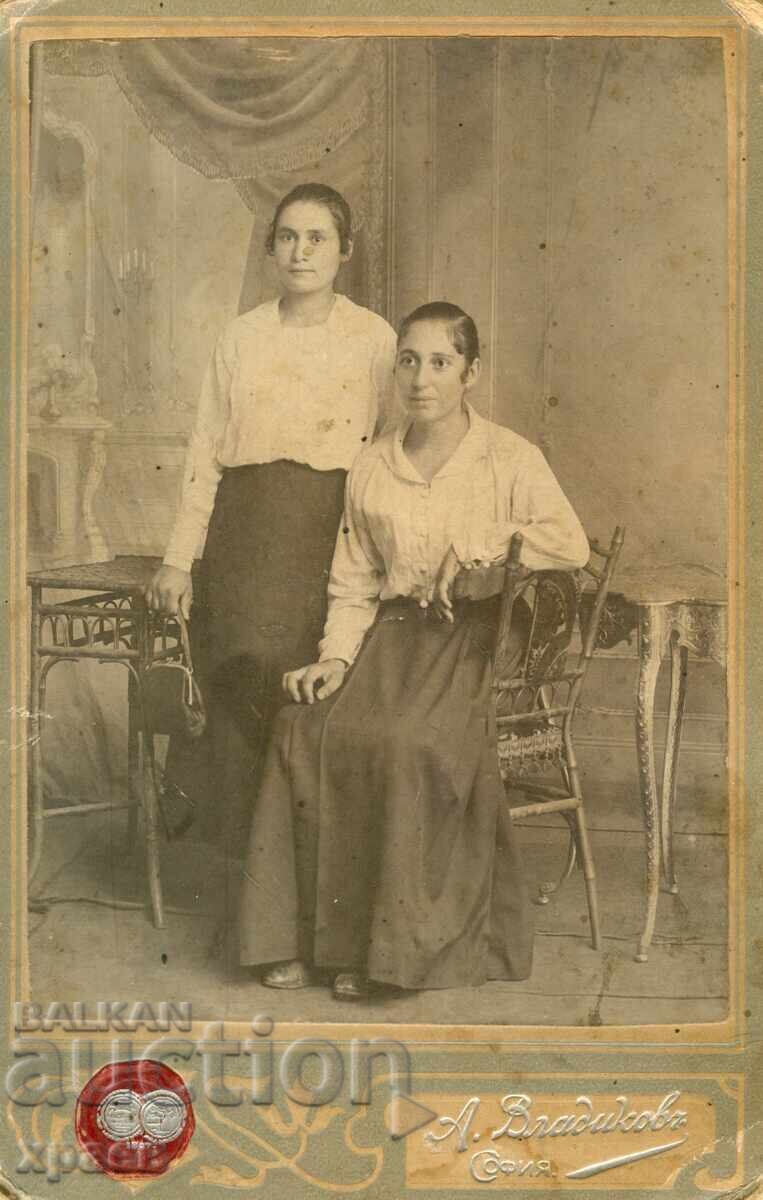 СТАРА ФОТОГРАФИЯ - КАРТОН - А.ВЛАДИКОВ - СОФИЯ - 1905