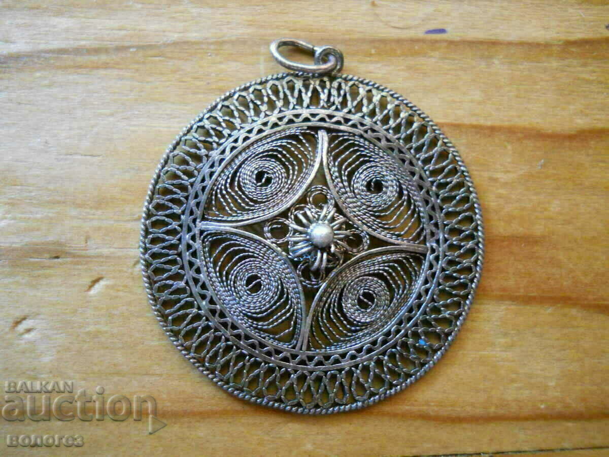 Antique silver filigree pendant Antique silver filigree pendant