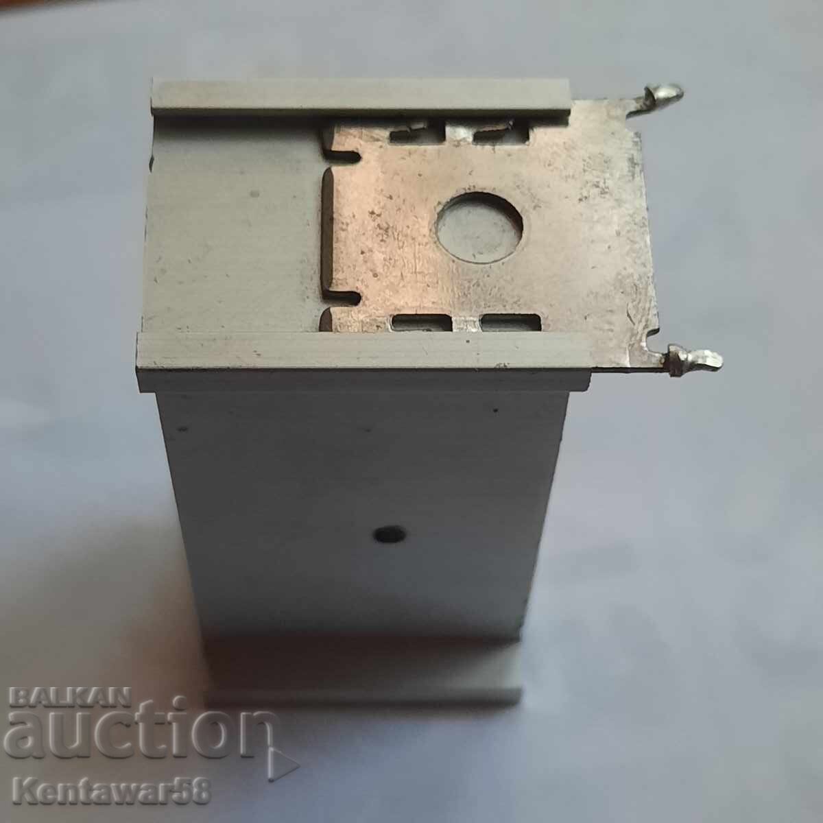 Licitație Radiator de aluminiu pentru tranzistor