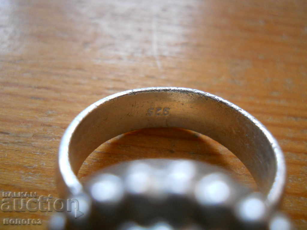 Licitație Inel de argint cu aventurin verde Licitație Inel de argint cu aventurin verde