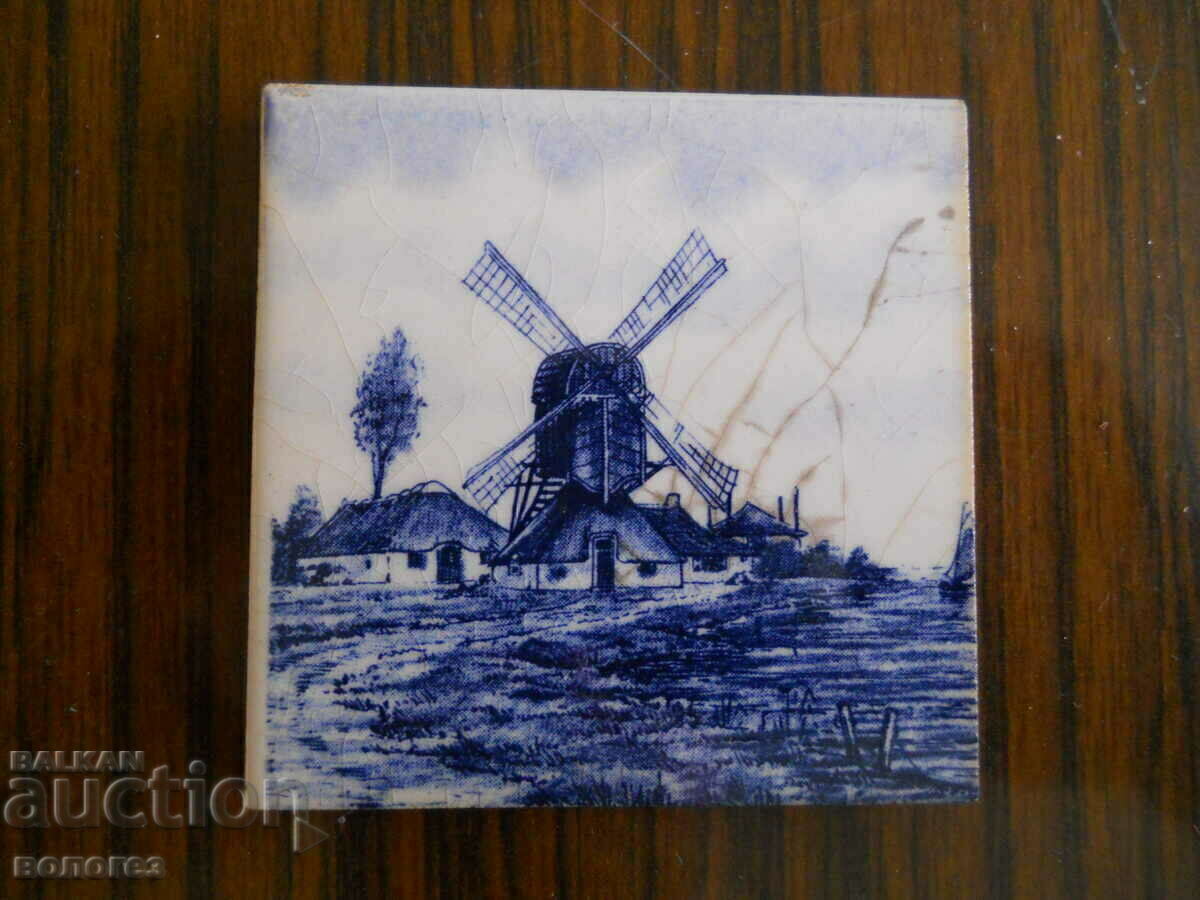 Hand-painted terracotta tile - panel (Netherlands)