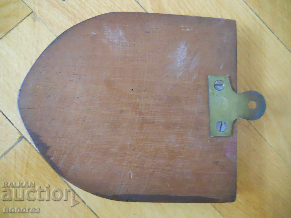 Coat of arms - panel with the image of St. George (bronze and wood) with price 45.00 BGN | € 23.01