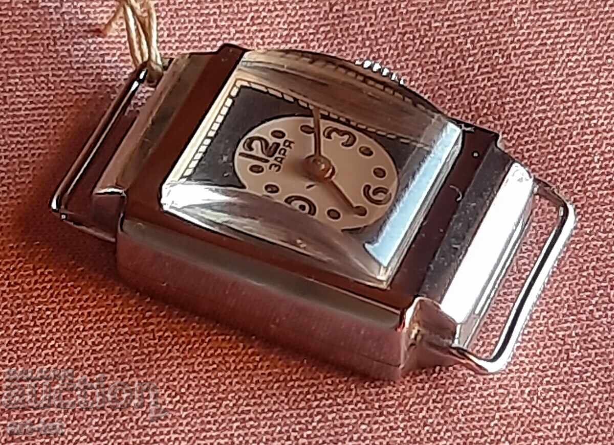 Παράδοση Σπάνιο μοντέλο σοβιετικού χειροποίητου ρολογιού Zaria