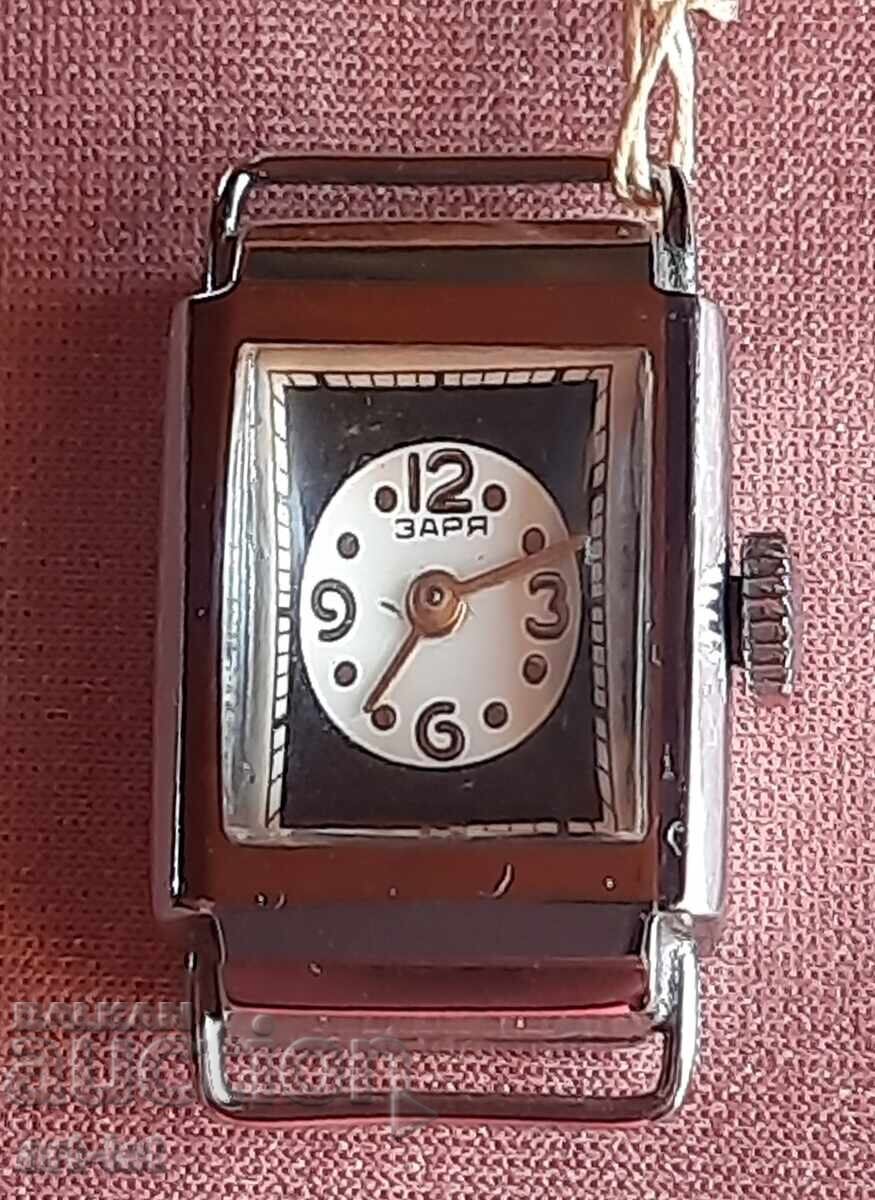 Σπάνιο μοντέλο σοβιετικού χειροποίητου ρολογιού Zaria