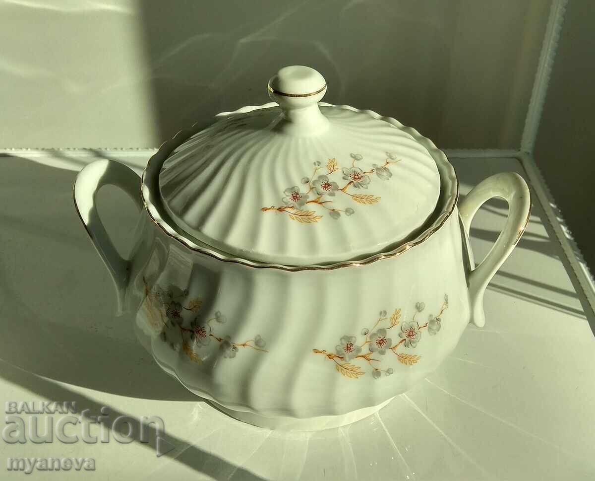 Bulgarian porcelain with price 50.00 BGN | € 25.56