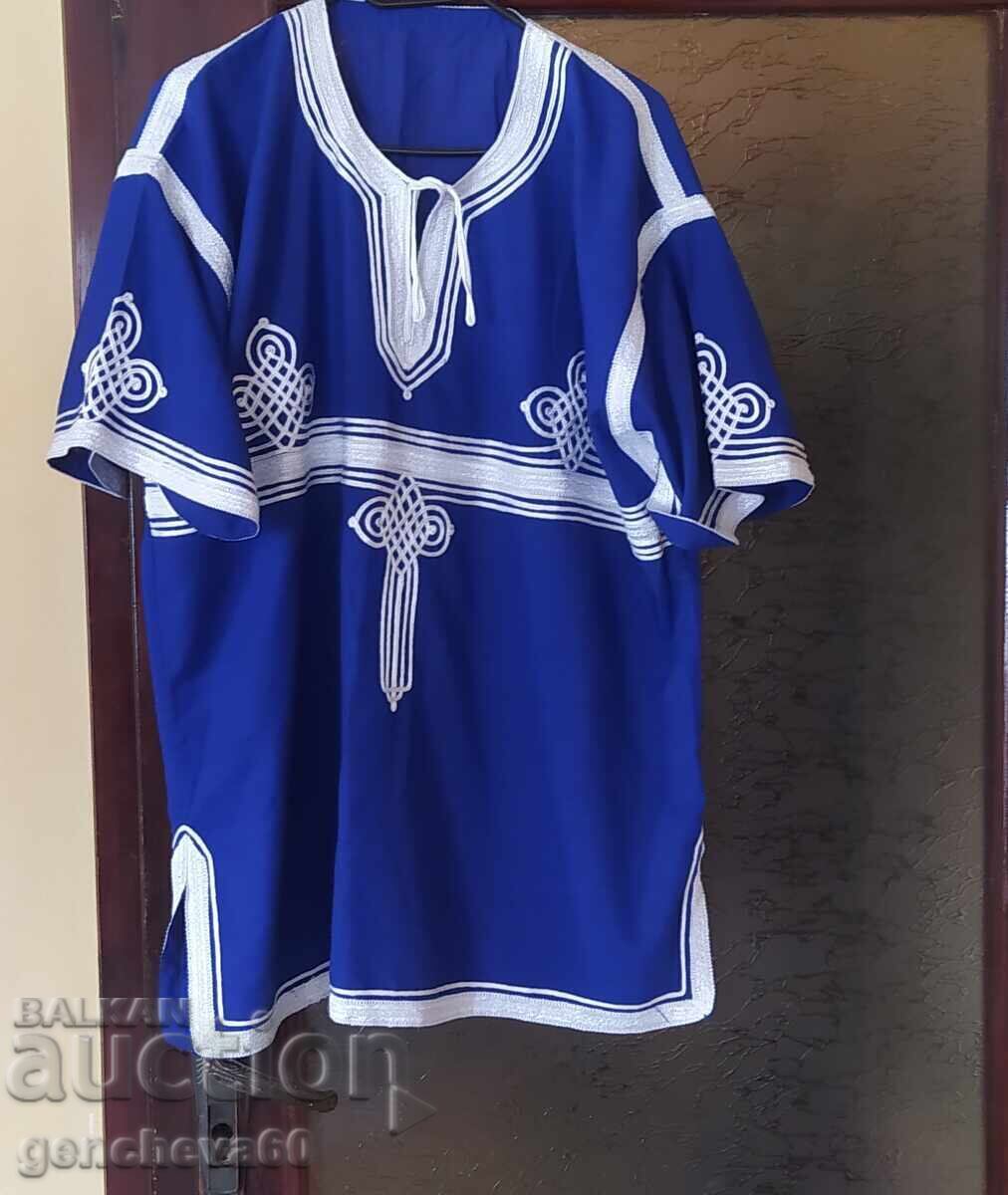 Ethnic tunic shirt with embroidery