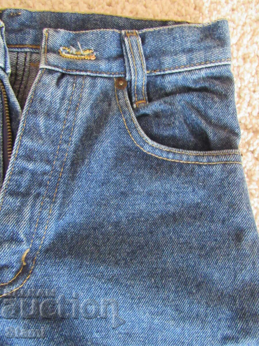 Delivery of Girl's jeans size 29/32
