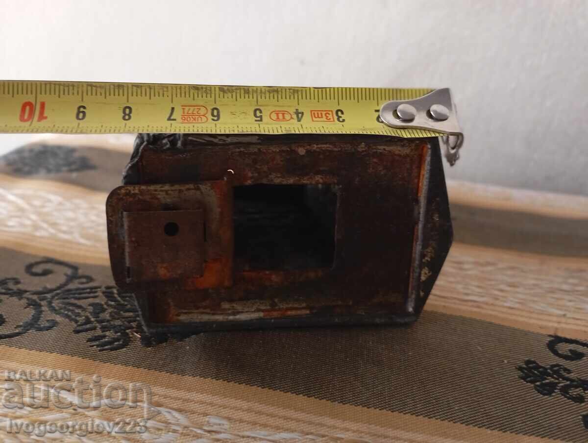 Delivery of Old piggy bank