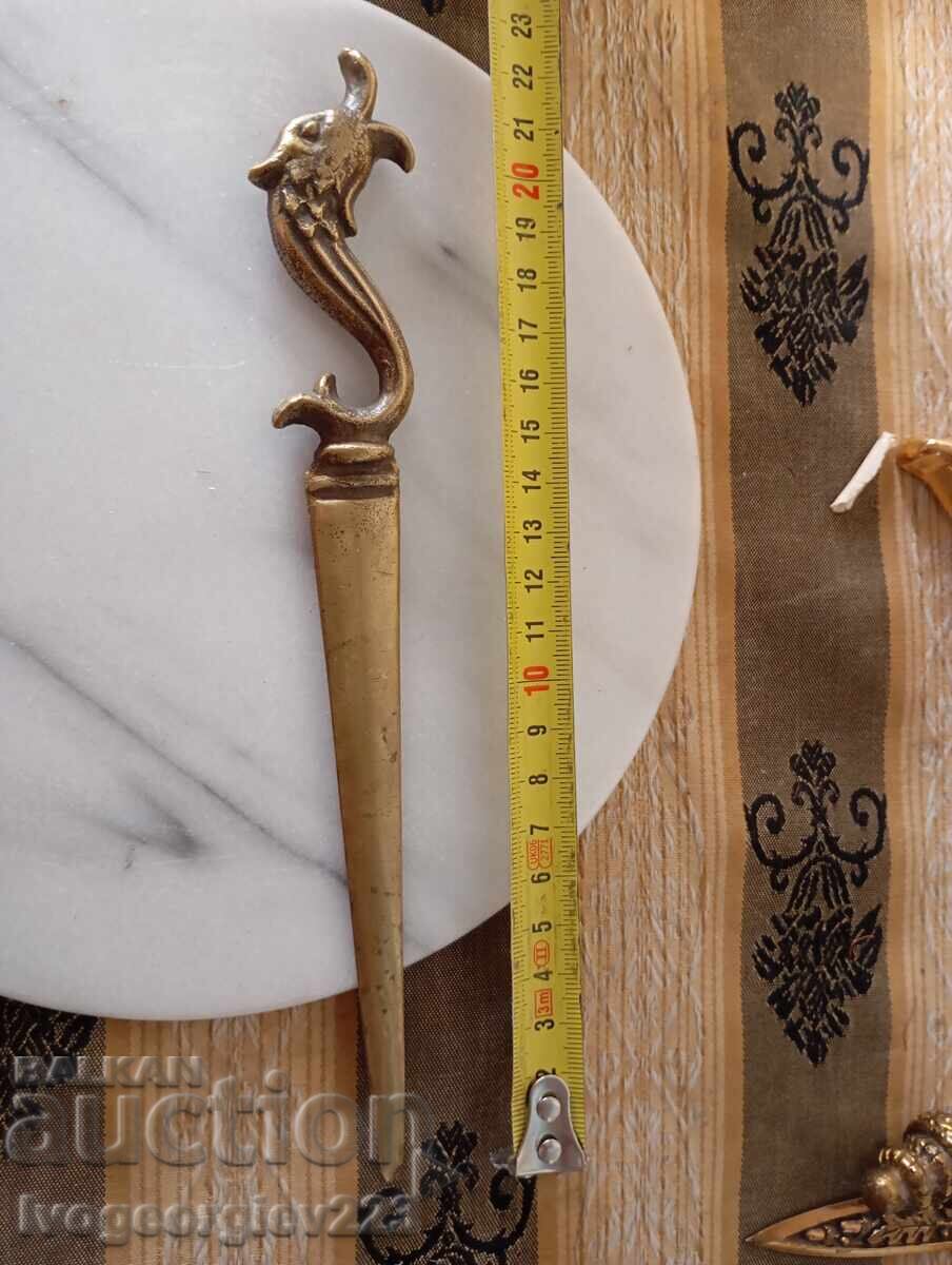 Cuțit pentru scrisori, decorațiune