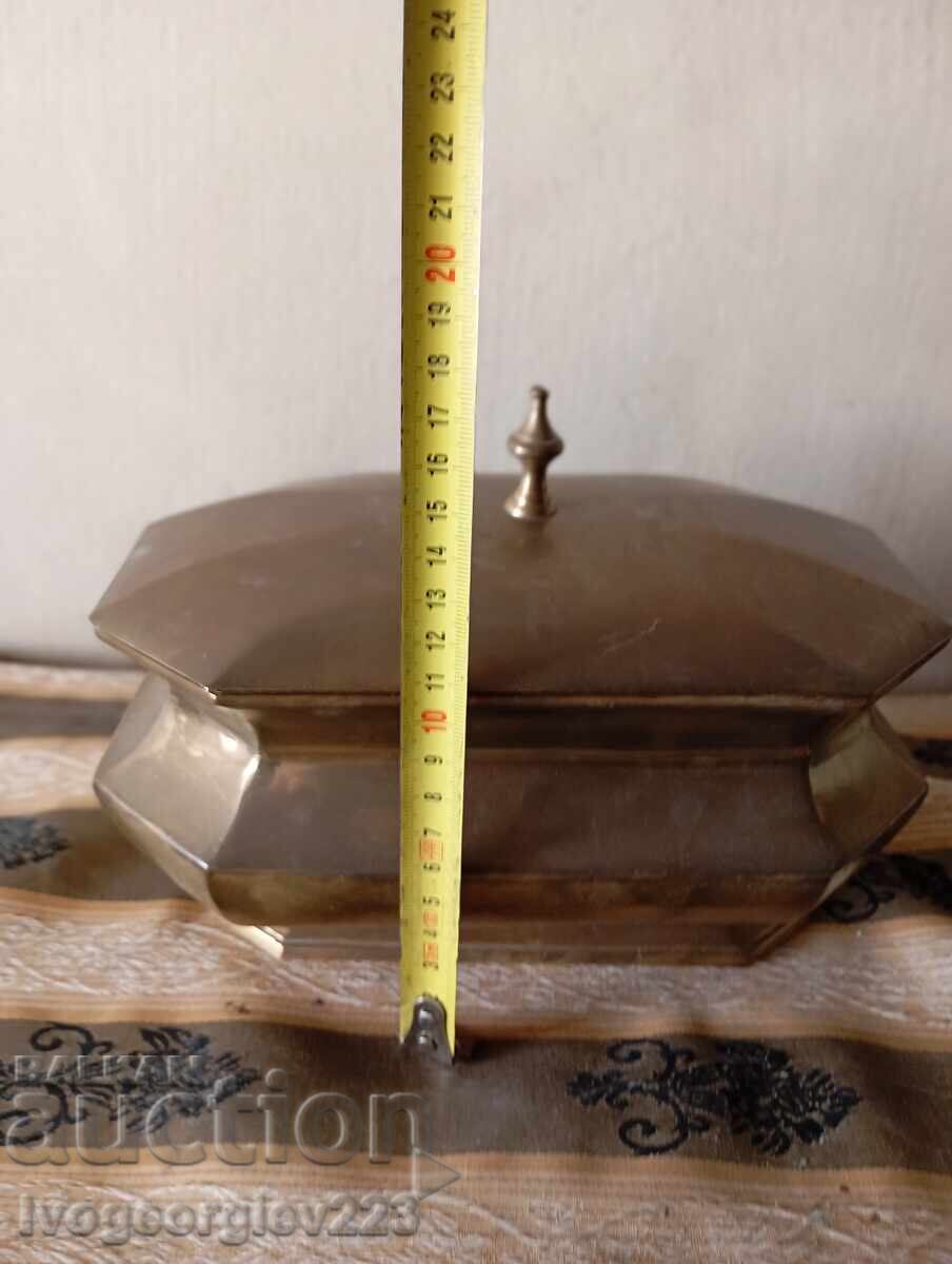 Винтидж кутия за бижута с цена 140.00 лв. | € 71.58