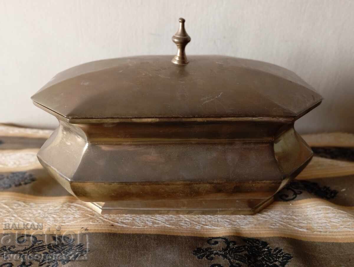 Винтидж кутия за бижута