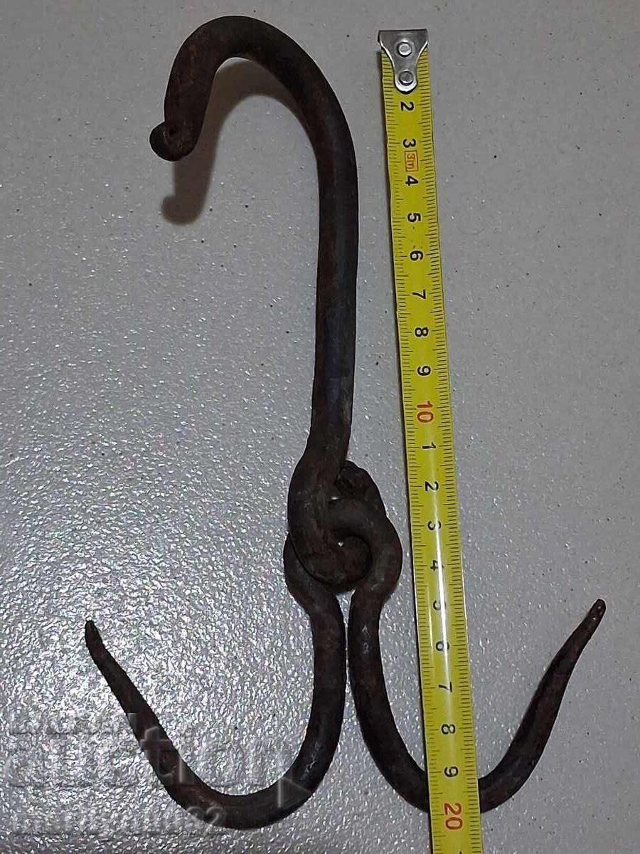 Γάντζος από σφυρήλατο σίδερο αντίκες, διπλός γάντζος με τιμή 39.00 BGN | € 19.94