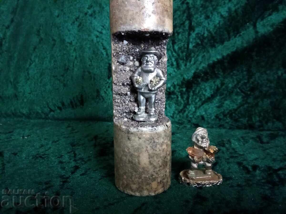 Livrarea Gnomi, pitici, mineri