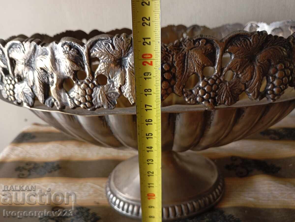 Ασημένια ορειχάλκινη φρουτιέρα Art Deco με τιμή 45.00 BGN | € 23.01