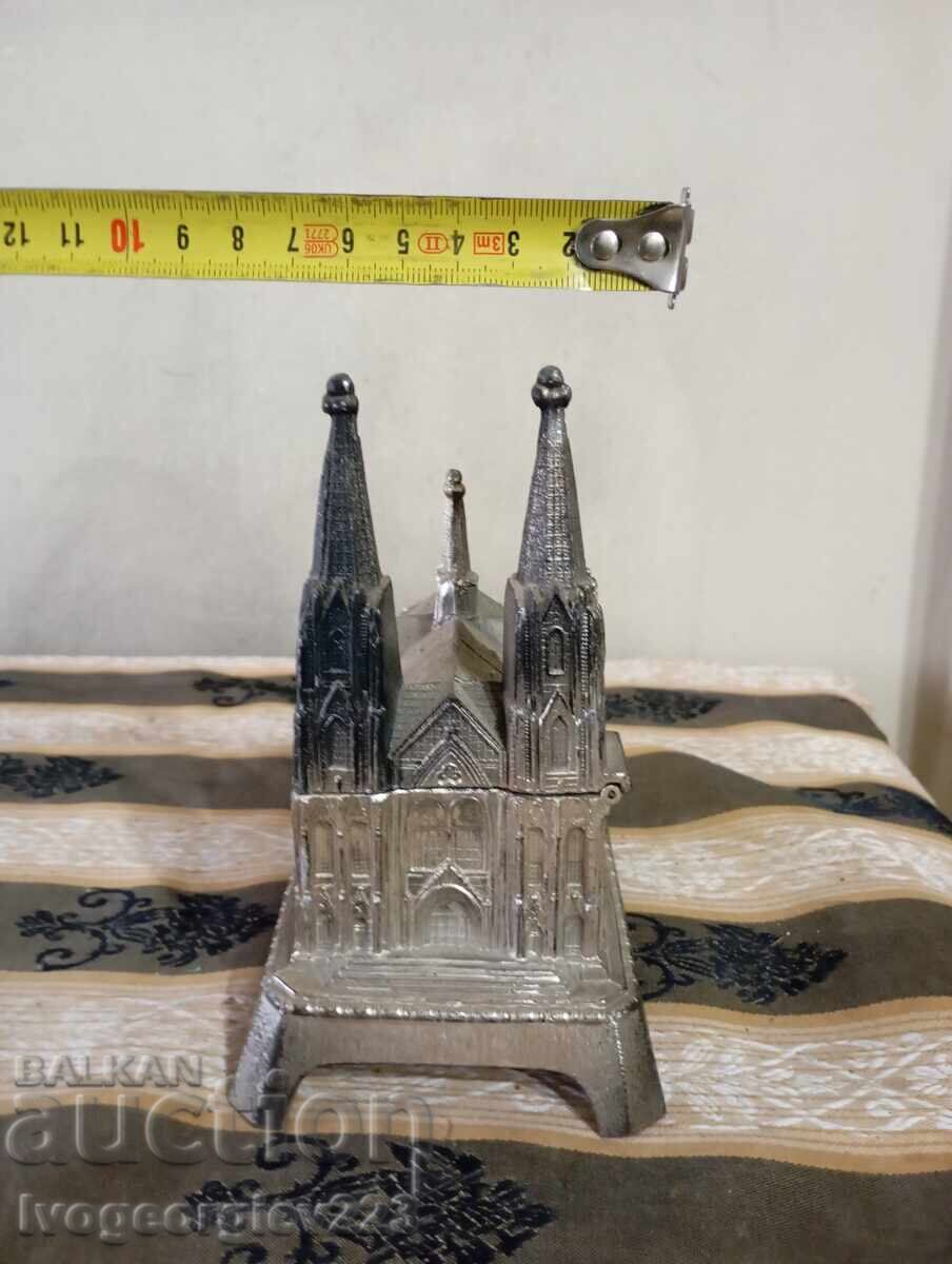 Παλιά κοσμηματοθήκη με τιμή 100.00 BGN | € 51.13