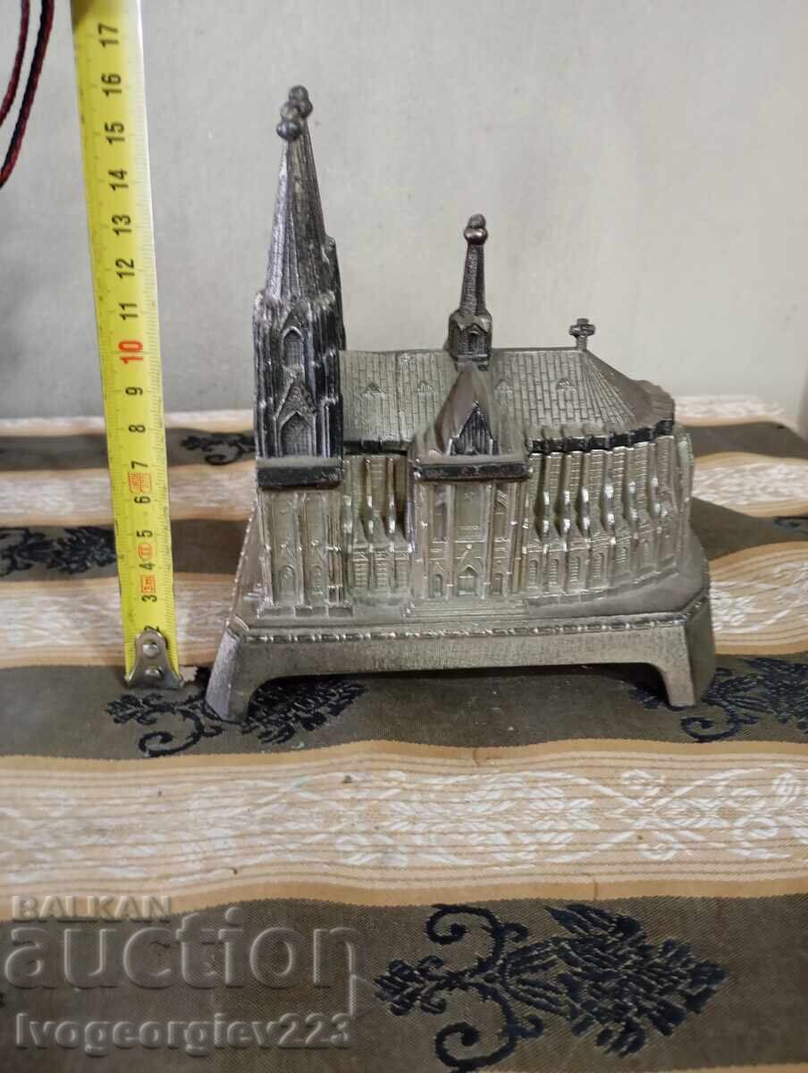 Παράδοση Παλιά κοσμηματοθήκη