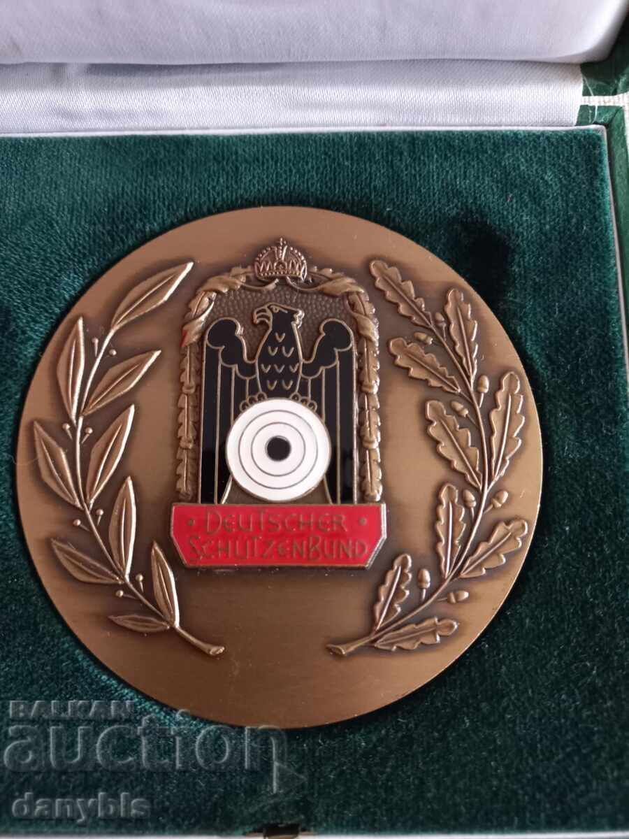 Πλακέτα - Ομοσπονδία Σκοποβολής Γερμανίας με τιμή 12.00 BGN | € 6.14