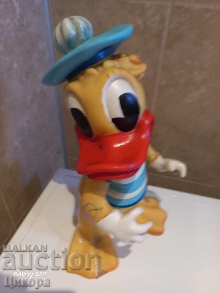VECHE JUCĂRIE DE CAUCIUC DONALD DUCK DONALD DUCKS cu preț 300.00 BGN | € 153.39 VECHE JUCĂRIE DE CAUCIUC DONALD DUCK DONALD DUCKS cu preț 300.00 BGN | € 153.39