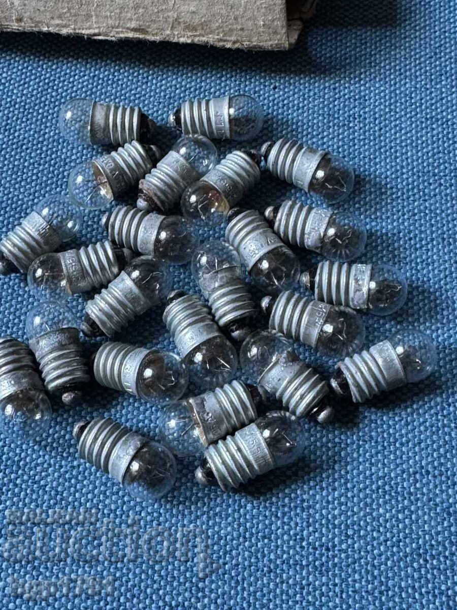 24 bucăți becuri de la Soc, 3,5 V - 5