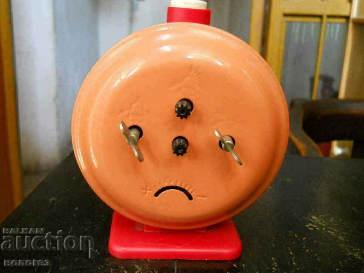 Ξυπνητήρι "Amber" - λειτουργεί με τιμή 25.00 BGN | € 12.78 Ξυπνητήρι "Amber" - λειτουργεί με τιμή 25.00 BGN | € 12.78