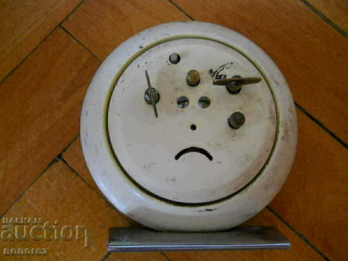 Ξυπνητήρι "Diamant" - Κίνα - λειτουργεί με τιμή 15.00 BGN | € 7.67