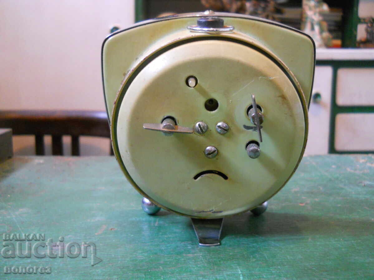 Будилник "Diamant" - Китай - не работи с цена 8.00 лв. | € 4.09 Будилник "Diamant" - Китай - не работи с цена 8.00 лв. | € 4.09