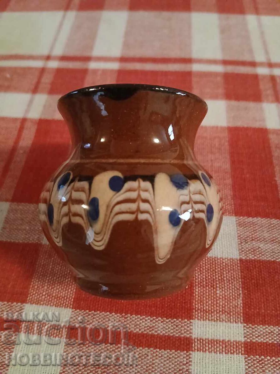 Licitație CERAMICĂ TROIANĂ - VAZĂ MICĂ NOUĂ - DISPONIBILE aprox. 10 buc Licitație CERAMICĂ TROIANĂ - VAZĂ MICĂ NOUĂ - DISPONIBILE aprox. 10 buc