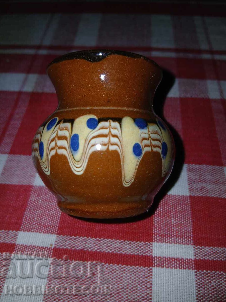 Livrarea CERAMICĂ TROIANĂ - VAZĂ MICĂ NOUĂ - DISPONIBILE aprox. 10 buc Livrarea CERAMICĂ TROIANĂ - VAZĂ MICĂ NOUĂ - DISPONIBILE aprox. 10 buc