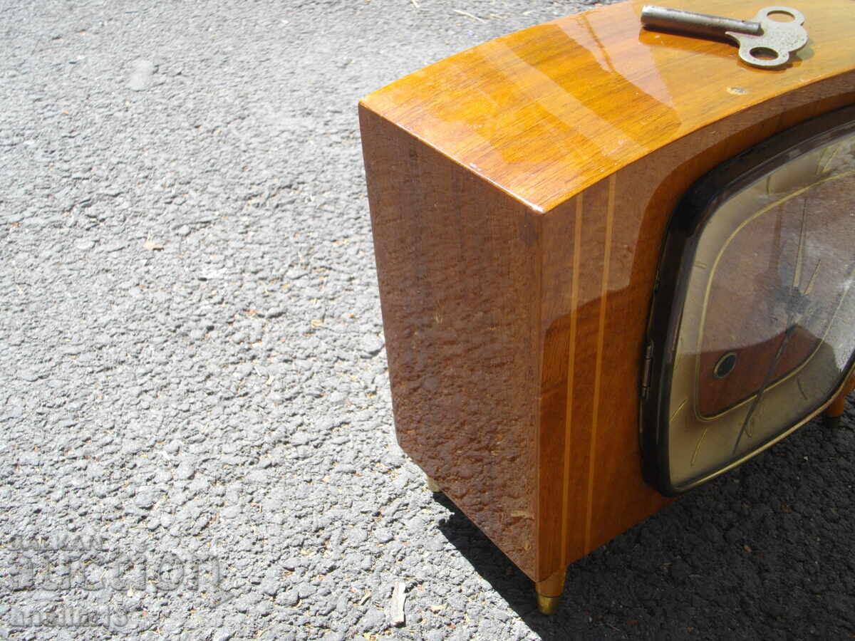 Livrarea CEAS VECHI DE ȘEMINEU